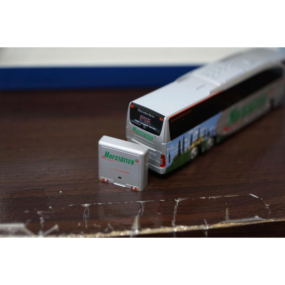 1:87 Mercedez Benz travego 加掛行李箱 巴士模型 Rietze製作-細節圖2