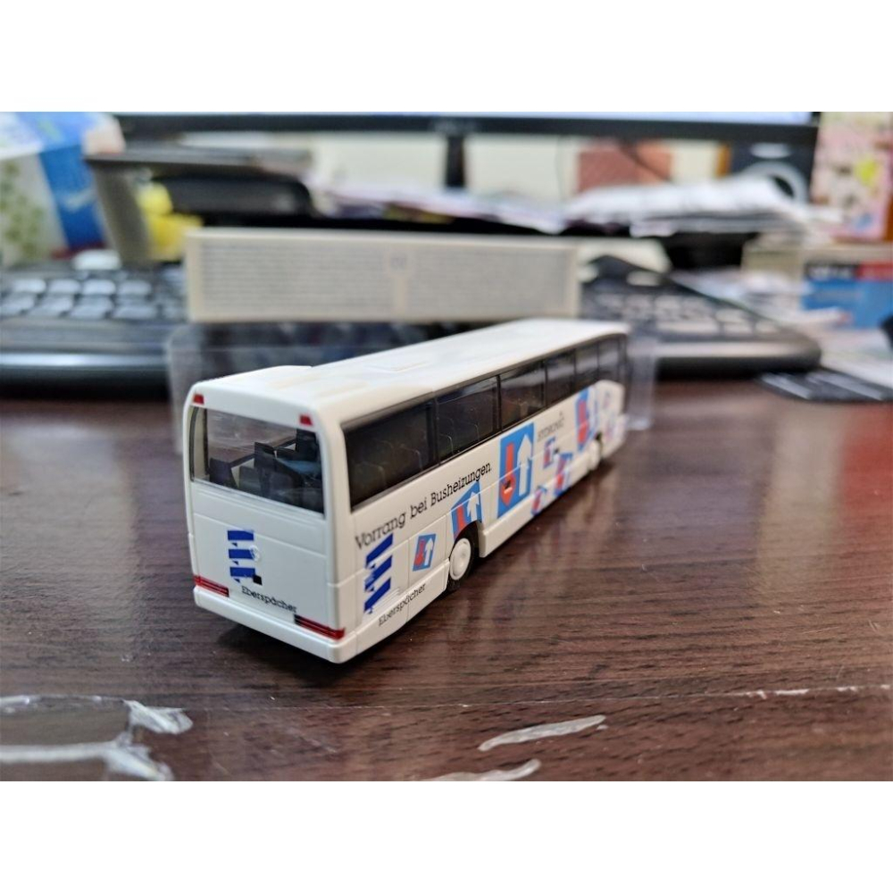 1:87 Mercedes Benz O404 巴士模型 Rietze製作-細節圖2