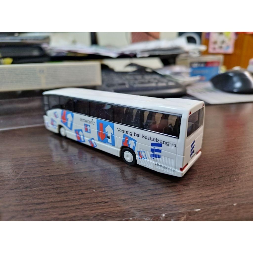 1:87 Mercedes Benz O404 巴士模型 Rietze製作-細節圖3