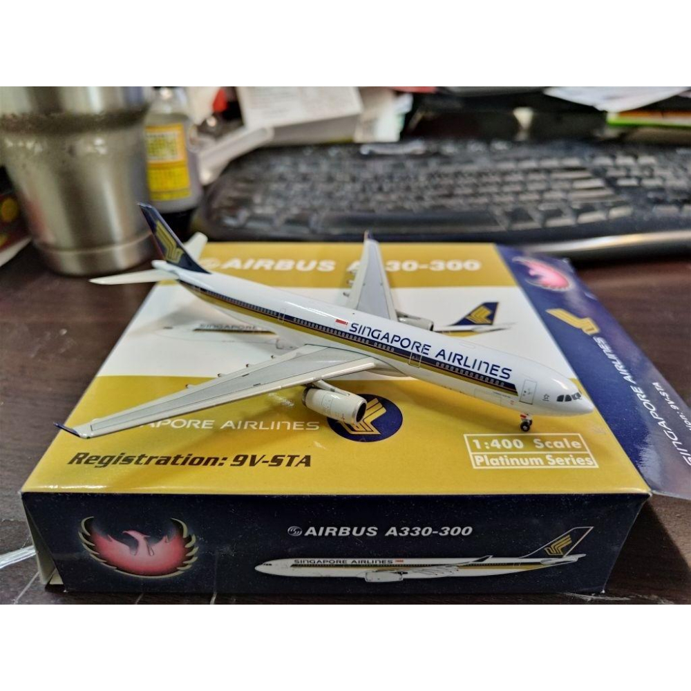 1:400 新加坡航空 Singapore A330-300 9V-STA Phoenix製作-細節圖2