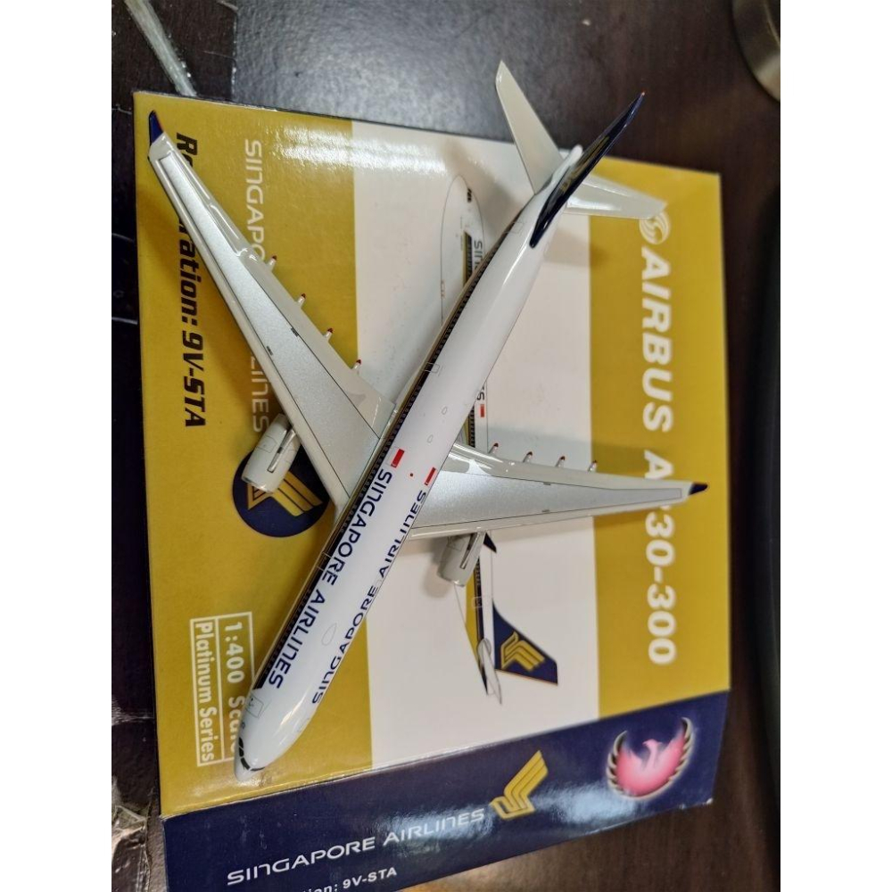 1:400 新加坡航空 Singapore A330-300 9V-STA Phoenix製作-細節圖3
