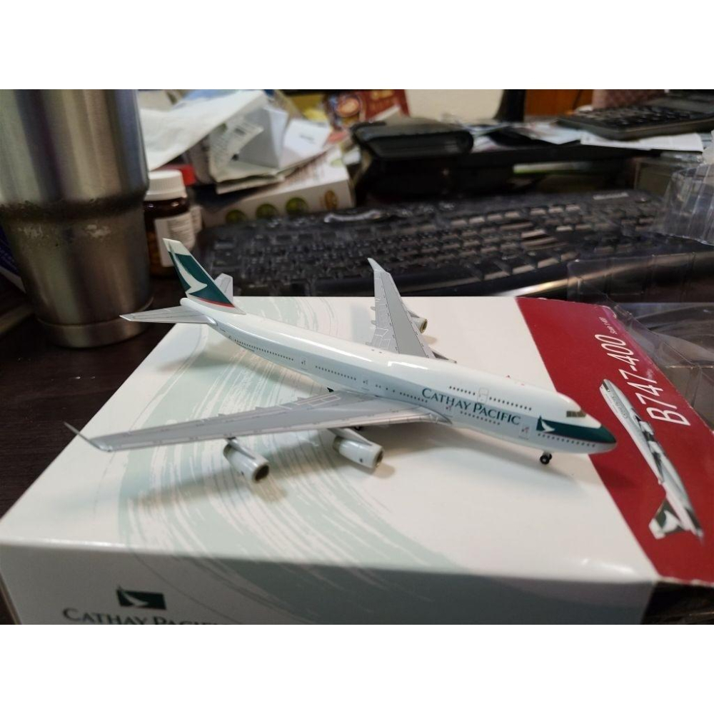 1:400 國泰航空 Cathay 747-400 B-HUI 國泰航空官方出版-細節圖2