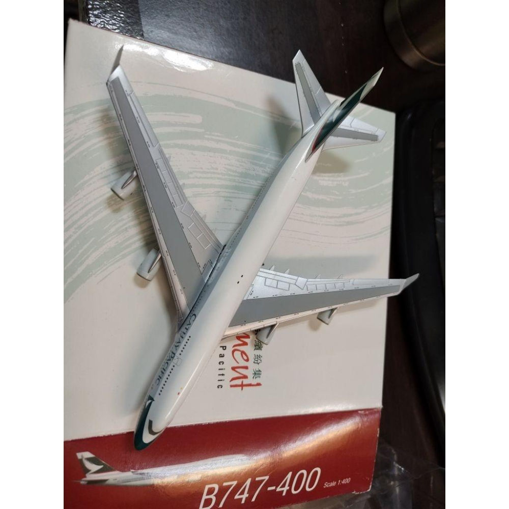 1:400 國泰航空 Cathay 747-400 B-HUI 國泰航空官方出版-細節圖5