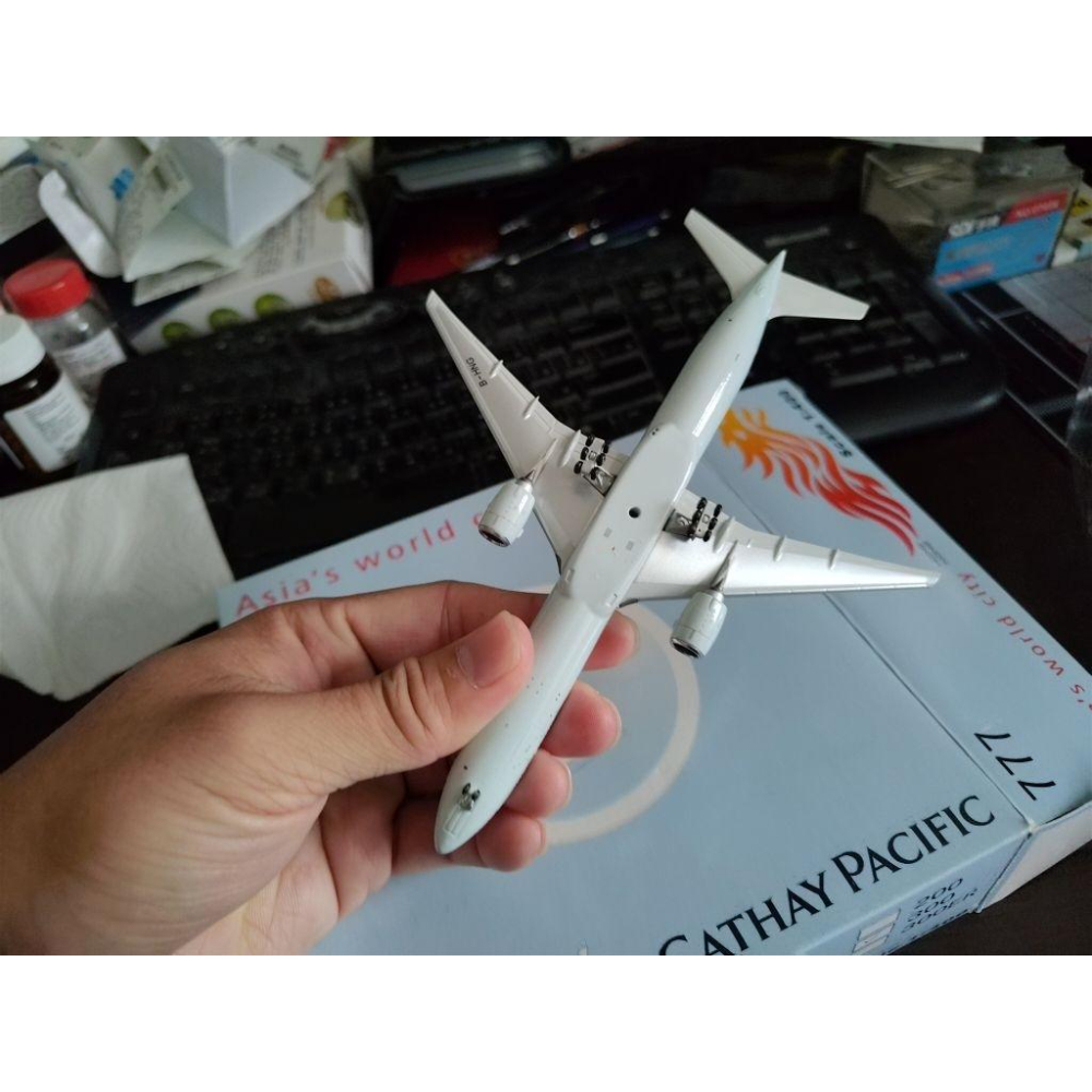 1:400 國泰航空 Cathay 777-300  B- HNG  AVIATION 400製作-細節圖4