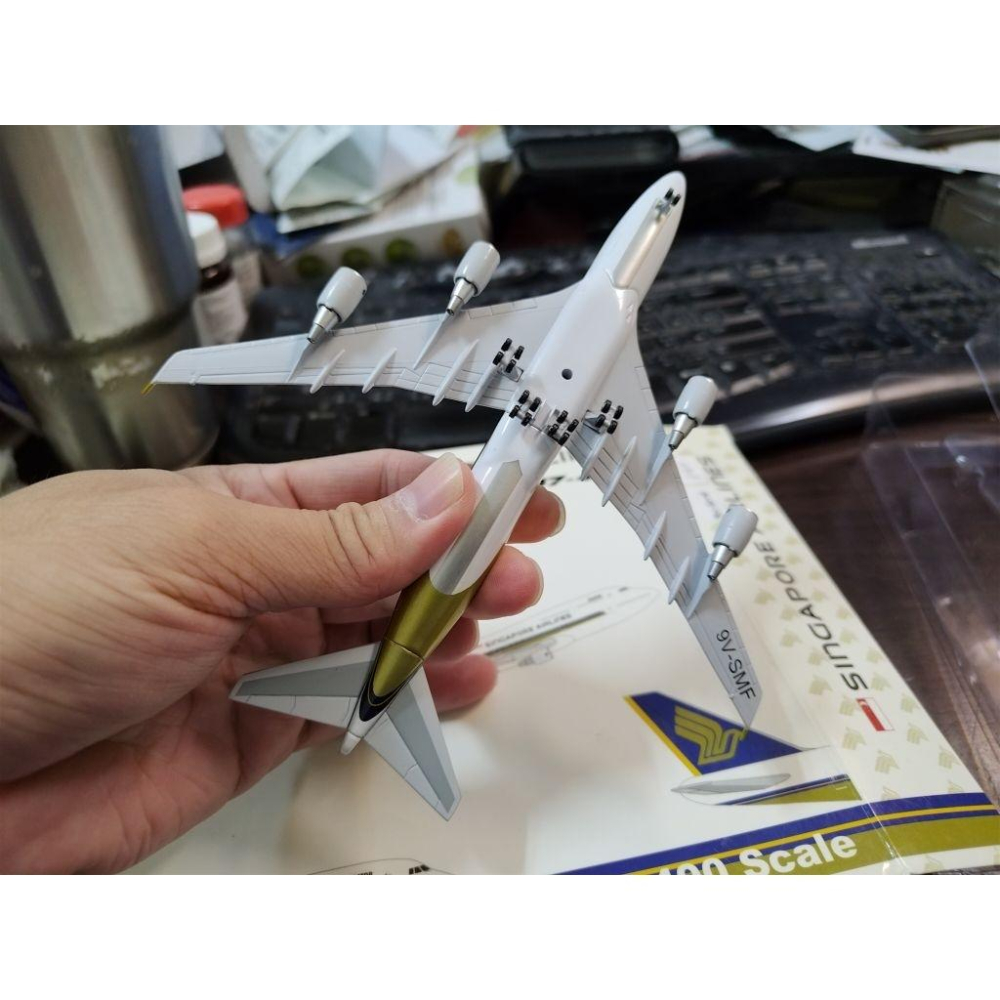 1:400 新加坡航空 Singapore 747-400 megatop 9V-SMF GEMINI JET製作-細節圖3