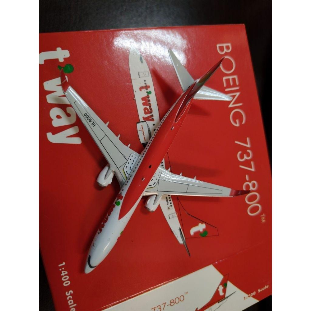 1:400  德威航空 T＇Way  737-800 HL8379  NG Models 製造-細節圖4