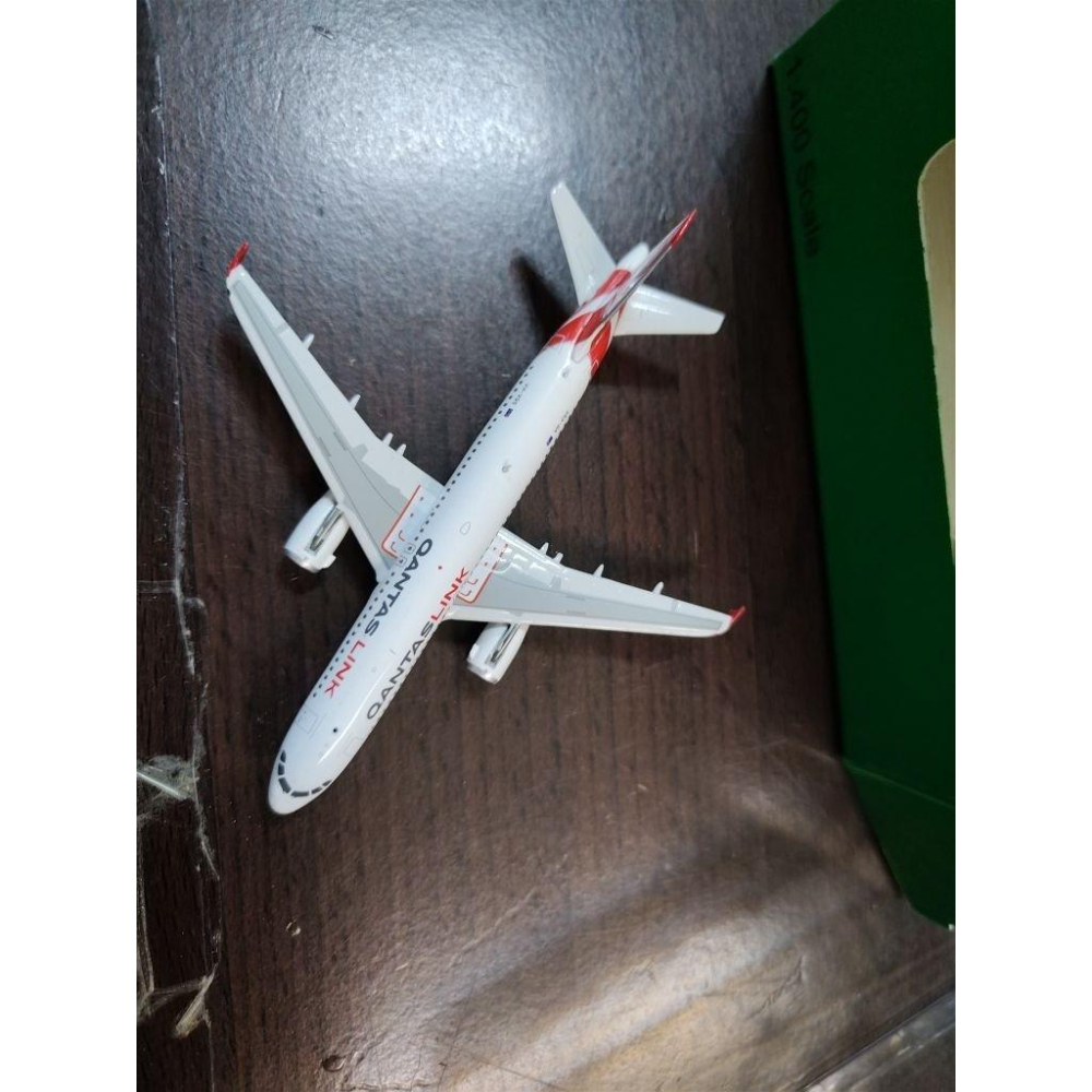 1:400 澳洲航空 QantasLink A320 VH-VQS Green box製作-細節圖3