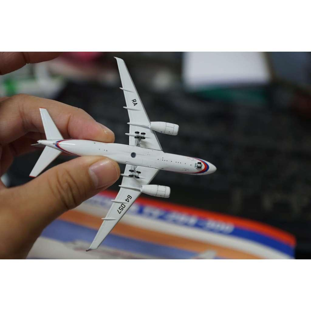 1:400 俄羅斯國際航空 POCCNR TU-204-300 RA-64057  NG MODEL製作-細節圖4