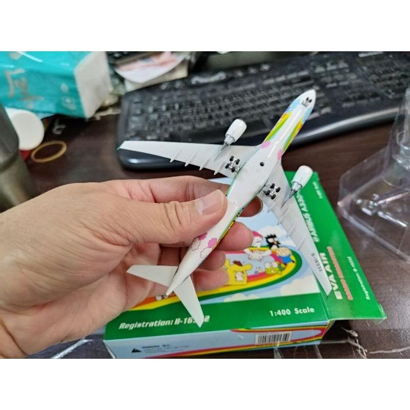 1:400 長榮航空 EVA AIR A330-300 Hello Kitty Livery彩繪 B-16332 Ph製-細節圖4