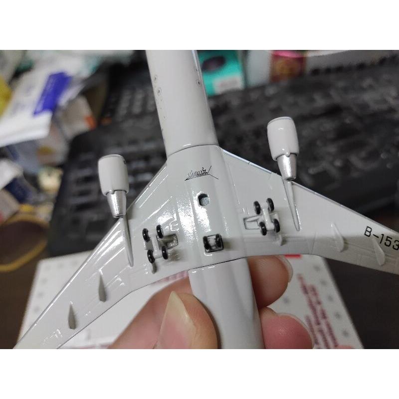 1:400  中華航空 China Airlines MD-11 B-153 國旗塗裝 Phoenix 製作-細節圖4