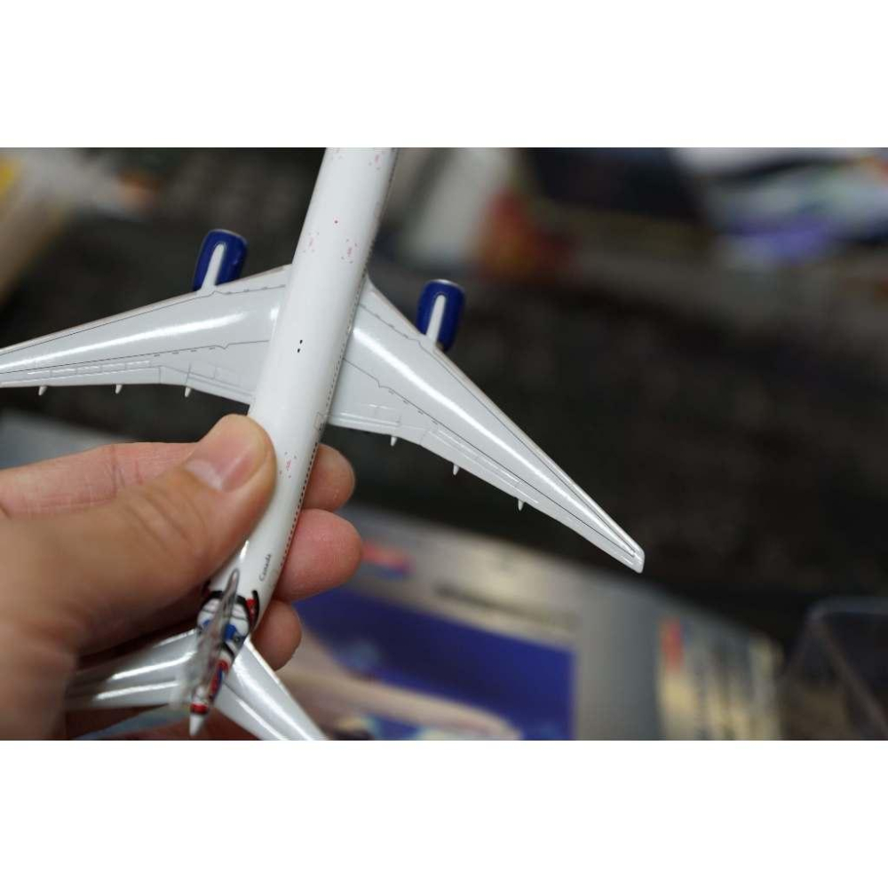 1:400 British Airways英國航空 777-200ER WORLD TAIL 加拿大 G-WIIN GJ-細節圖4