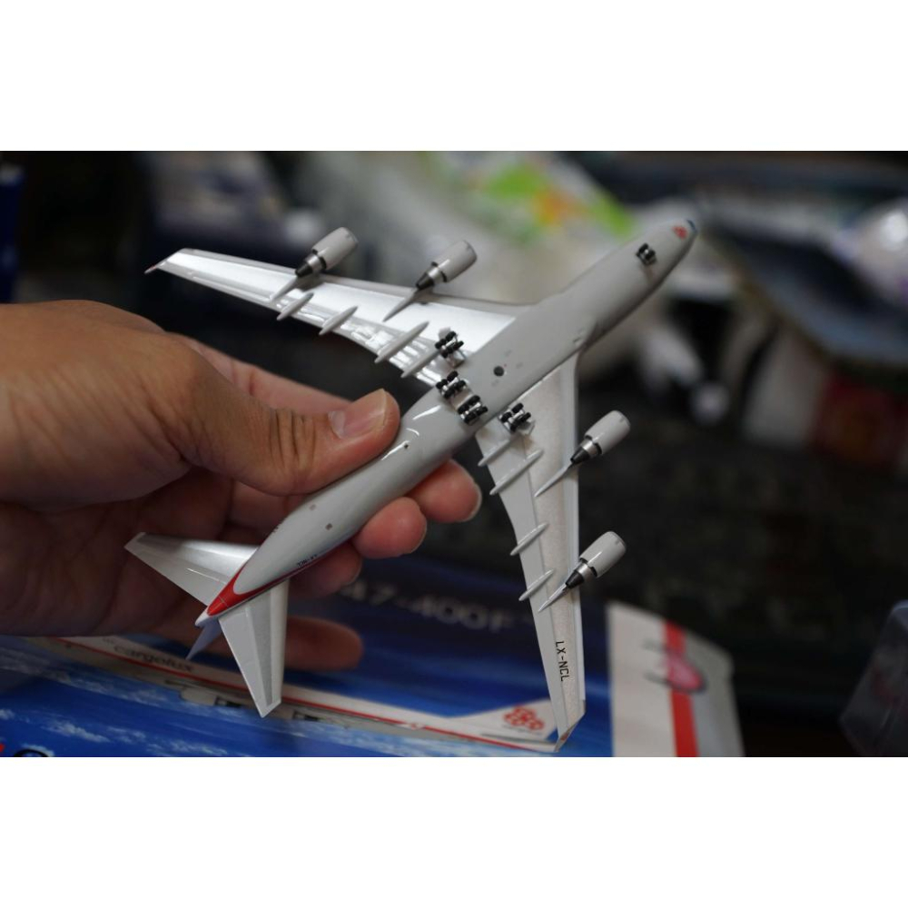 1:400 盧森堡貨運航空 Cargolux 747-400ERF 復古塗裝 LX-NCL Phoenix製作-細節圖4