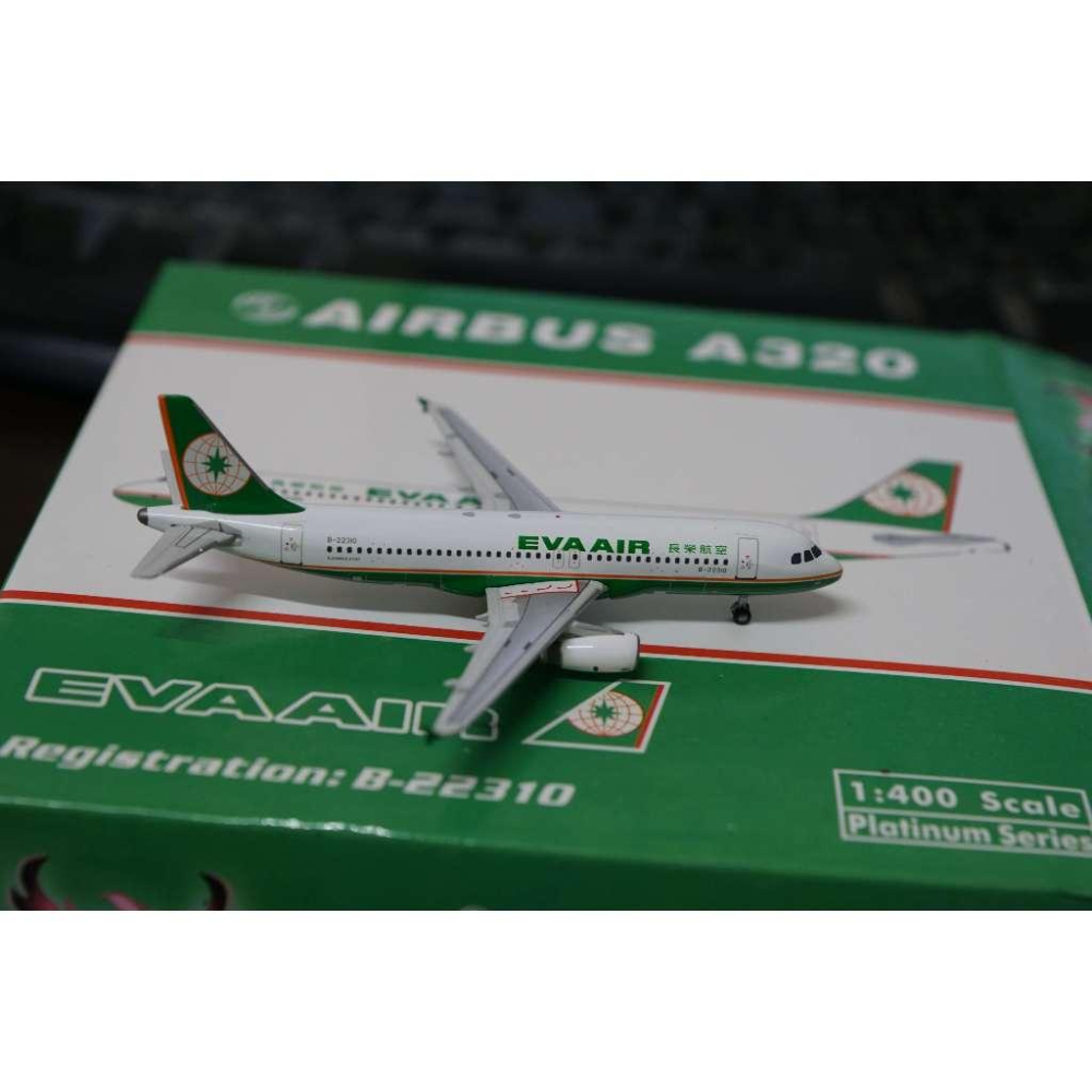 1:400 長榮航空 EVA AIR A320 B-22310 濕租自復興航空 PHOENIX製作-細節圖2