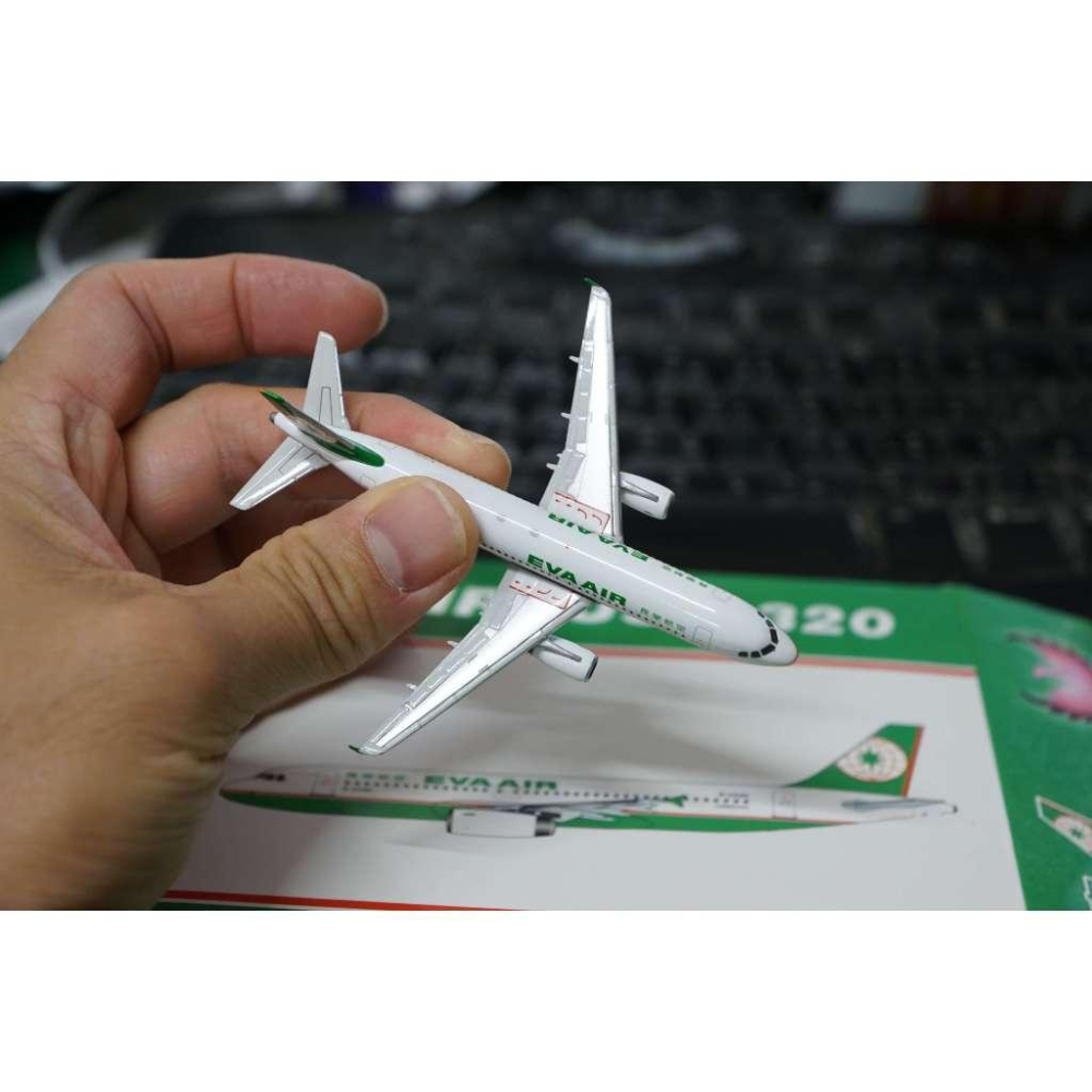 1:400 長榮航空 EVA AIR A320 B-22310 濕租自復興航空 PHOENIX製作-細節圖3