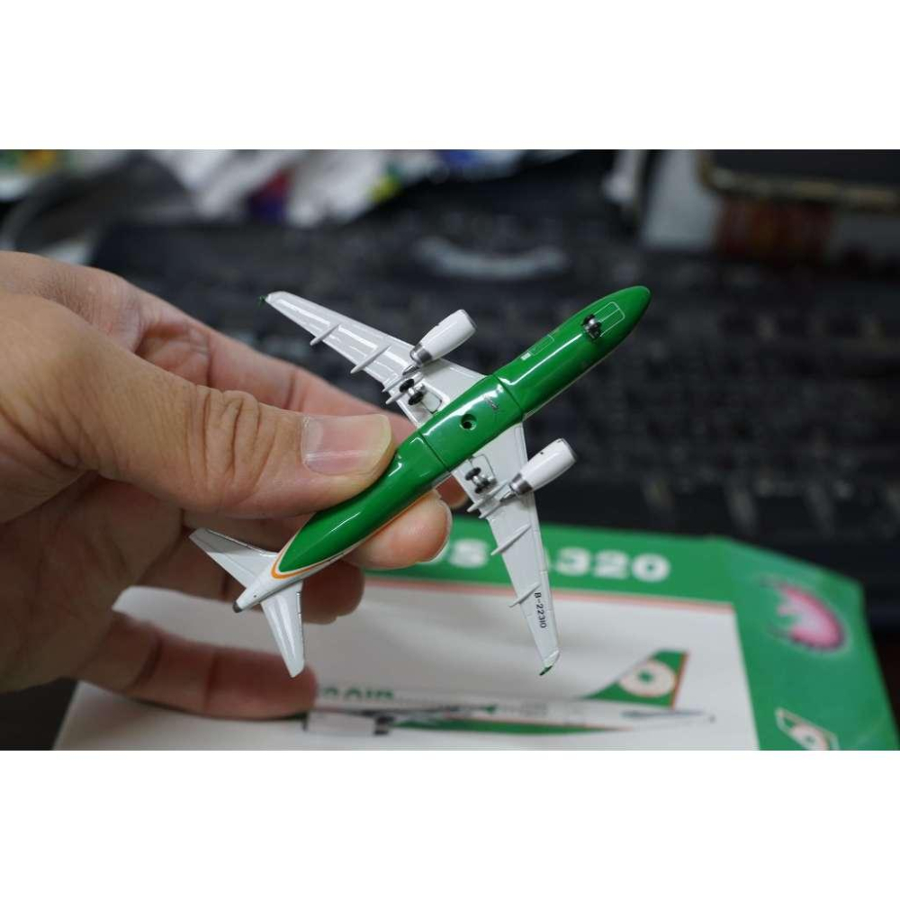 1:400 長榮航空 EVA AIR A320 B-22310 濕租自復興航空 PHOENIX製作-細節圖4