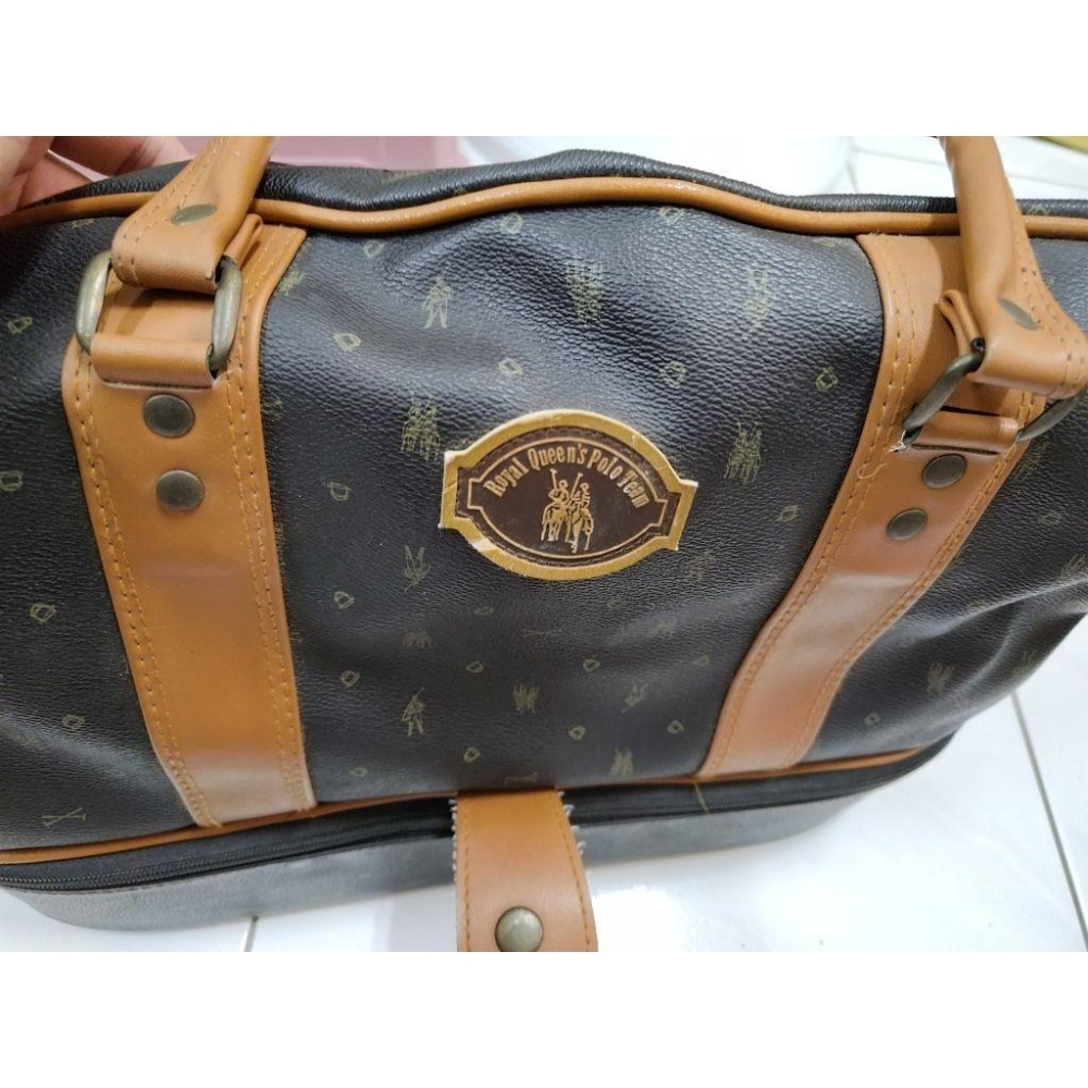 Royal Queen＇s Polo Team 手提行李袋 43x25x30公分 少用 但底層有一點放久的霧痕-細節圖2
