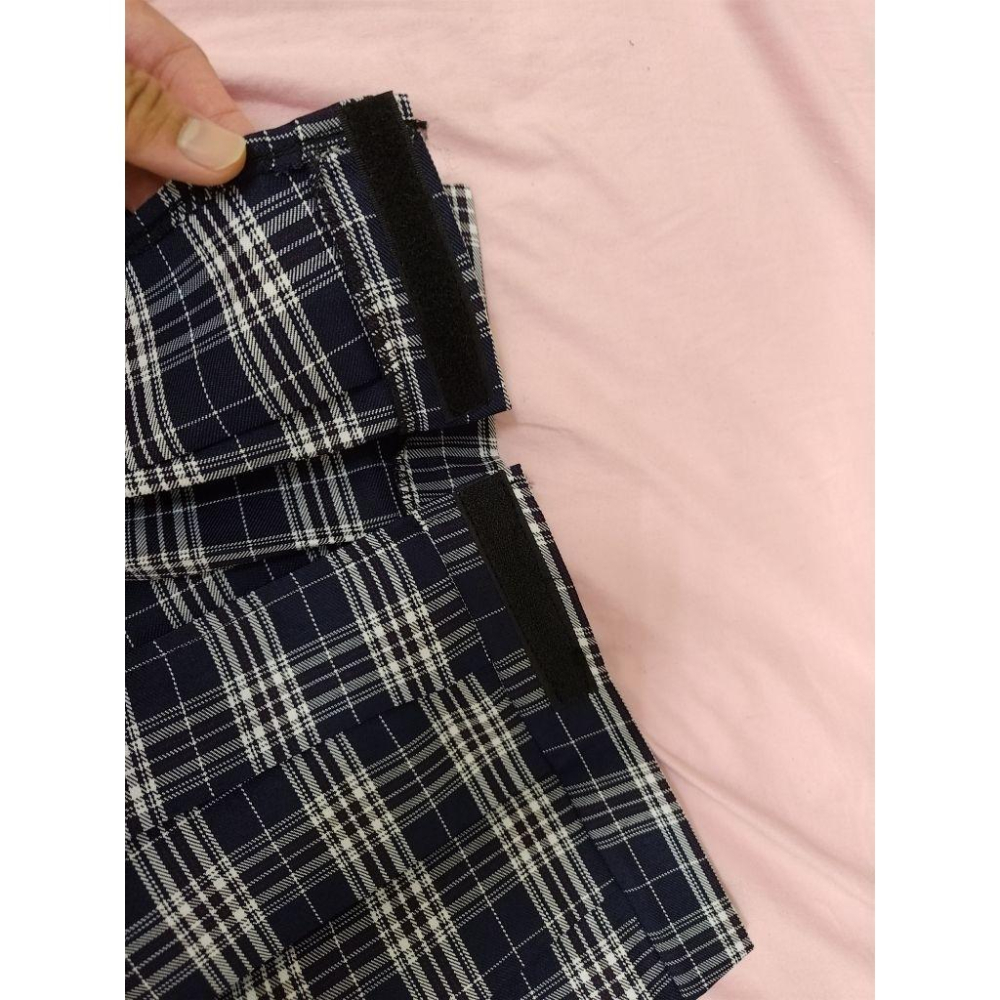 高中制服百褶裙 迷你裙 黑色格子 free size   魔鬼氈固定 不受腰圍限制 裙長18公分-細節圖3