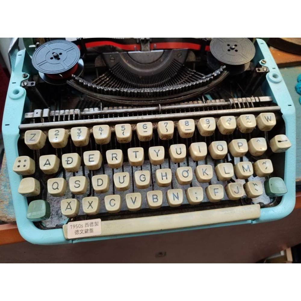 西德製造 1950-60年代 olympia werke A.G. 德文鍵盤 極罕見 打字機 古董級收藏-細節圖3