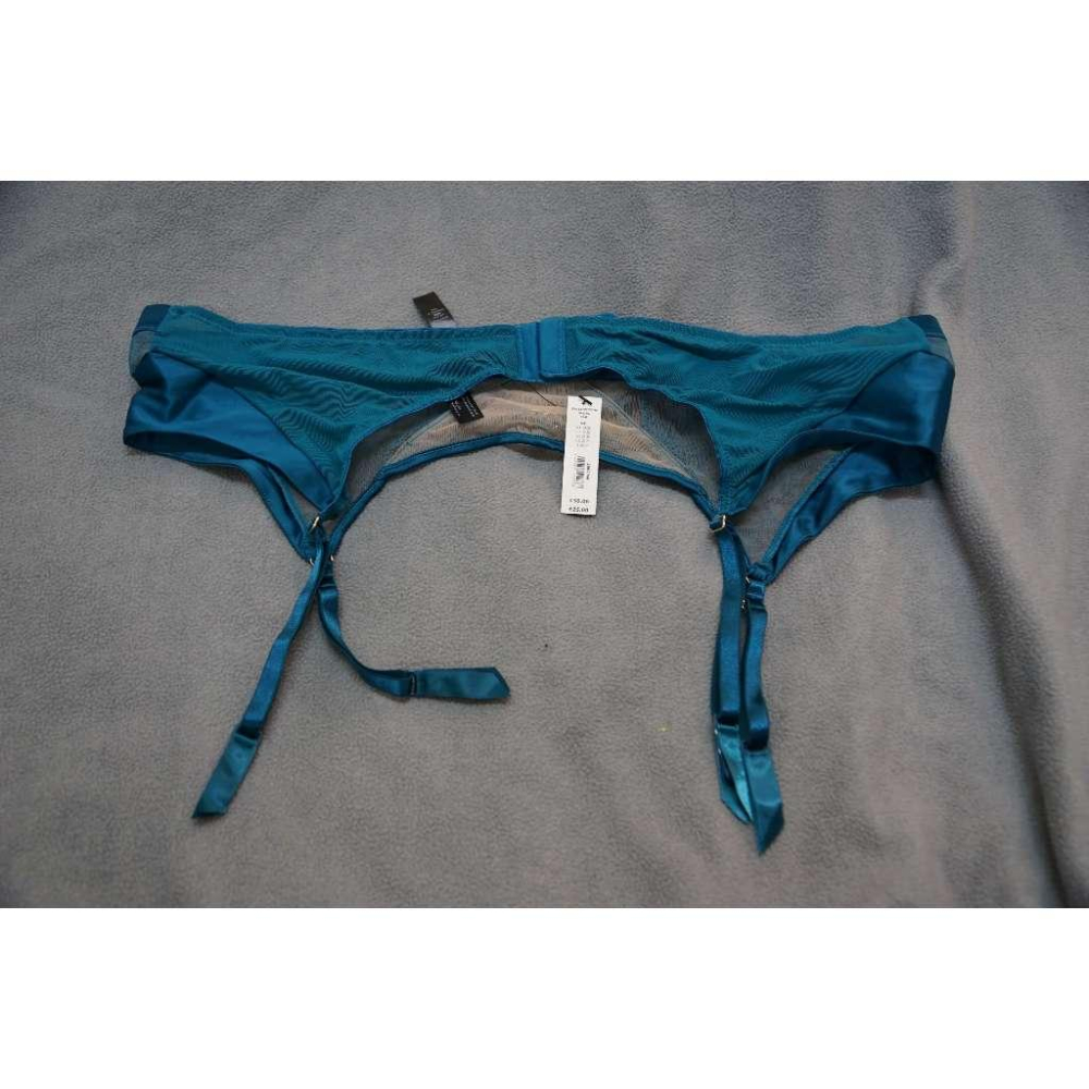 英國知名品牌 ANN SUMMERS 緞面 吊襪帶 XL/XXL (24-26)-細節圖2