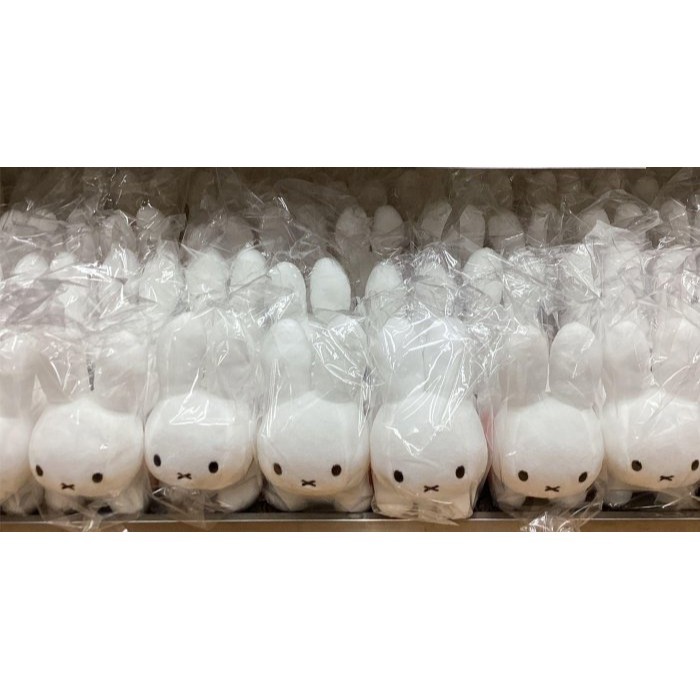 ＊日式雜貨館＊日本限定 米飛兔 MIFFY miffy 米菲趴趴兔絨毛擺飾 米飛兔玩偶 米飛兔S號 15×8×6cm-細節圖3