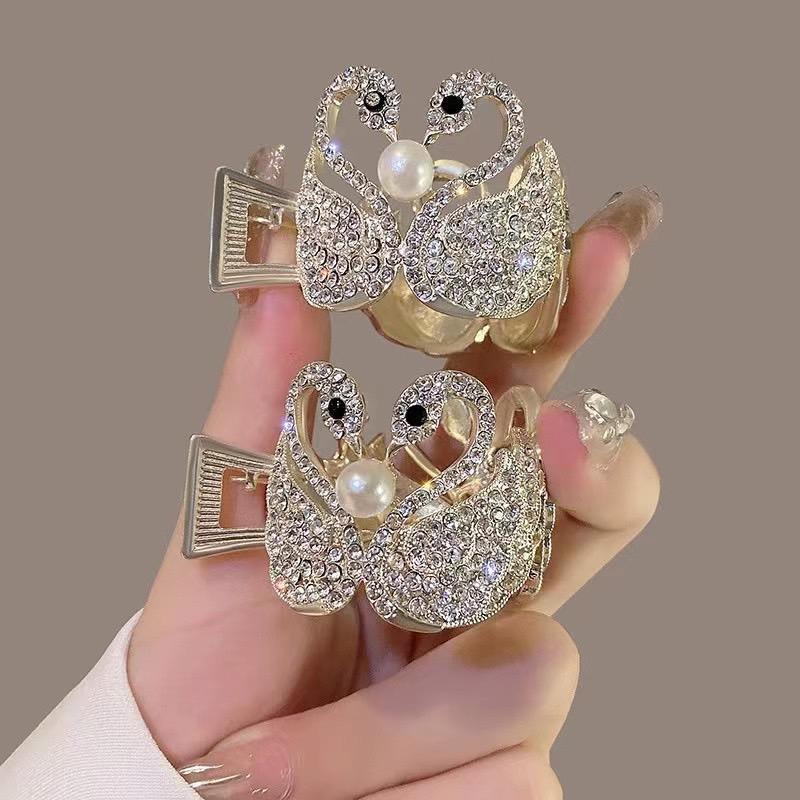 【台灣現貨24h寄出】韓系ins氣質天鵝高馬尾髮夾 天鵝水鑽高馬尾抓夾 包子頭 優雅 髮尾夾 小清新劉海夾 髮飾 網紅-細節圖4