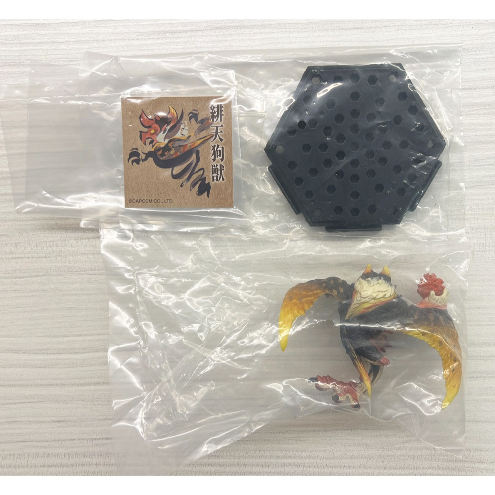 【限定買家】魔物獵人 CFB 鐮蟹、盾蟹、緋天狗、冰人魚、兩款透明版-細節圖5