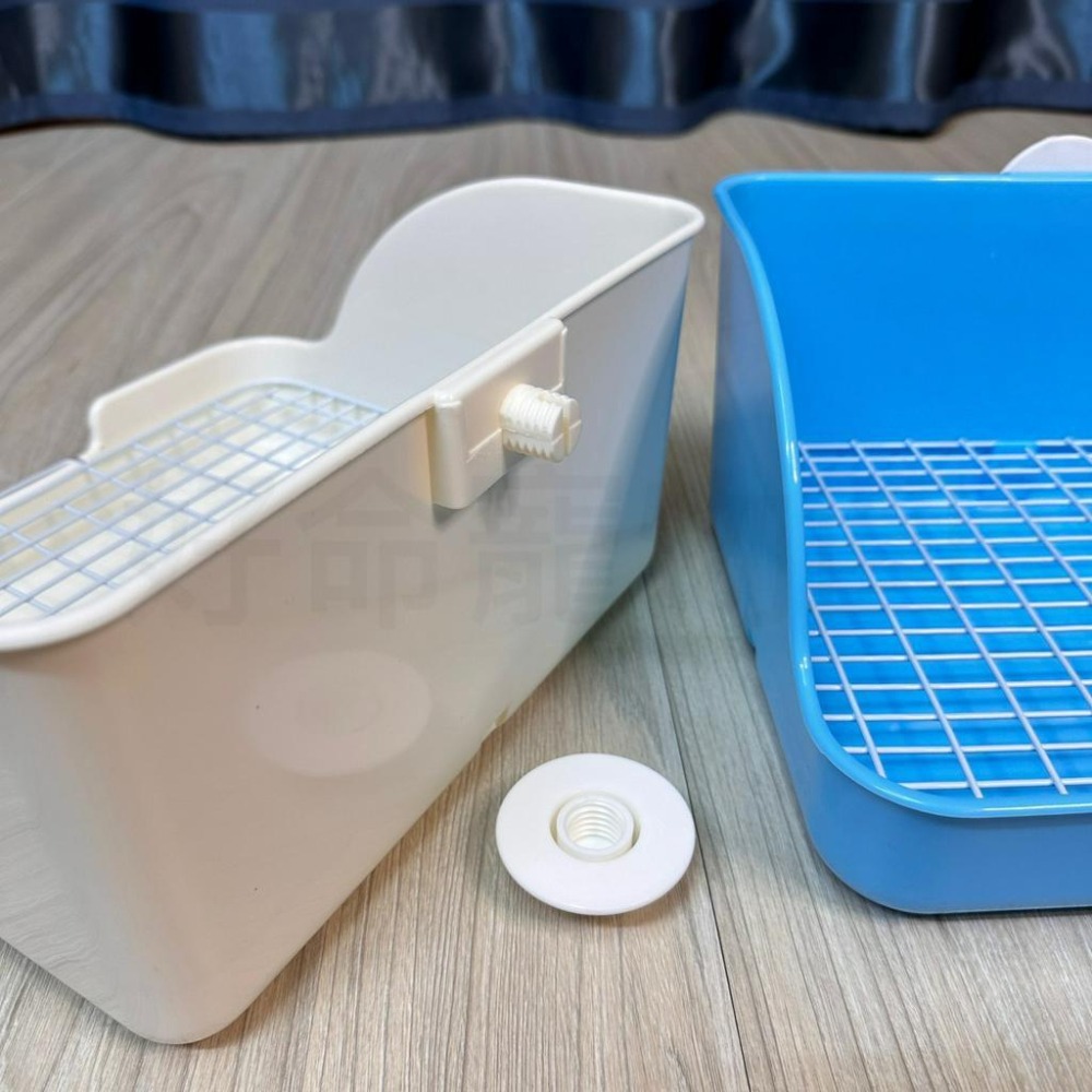 兔子便盆『底部加高』高護邊 防噴濺 防噴尿 兔子尿盆 便盆 寵物便盆 兔尿盆 兔廁所 加高便盆 好命寵物園-細節圖7