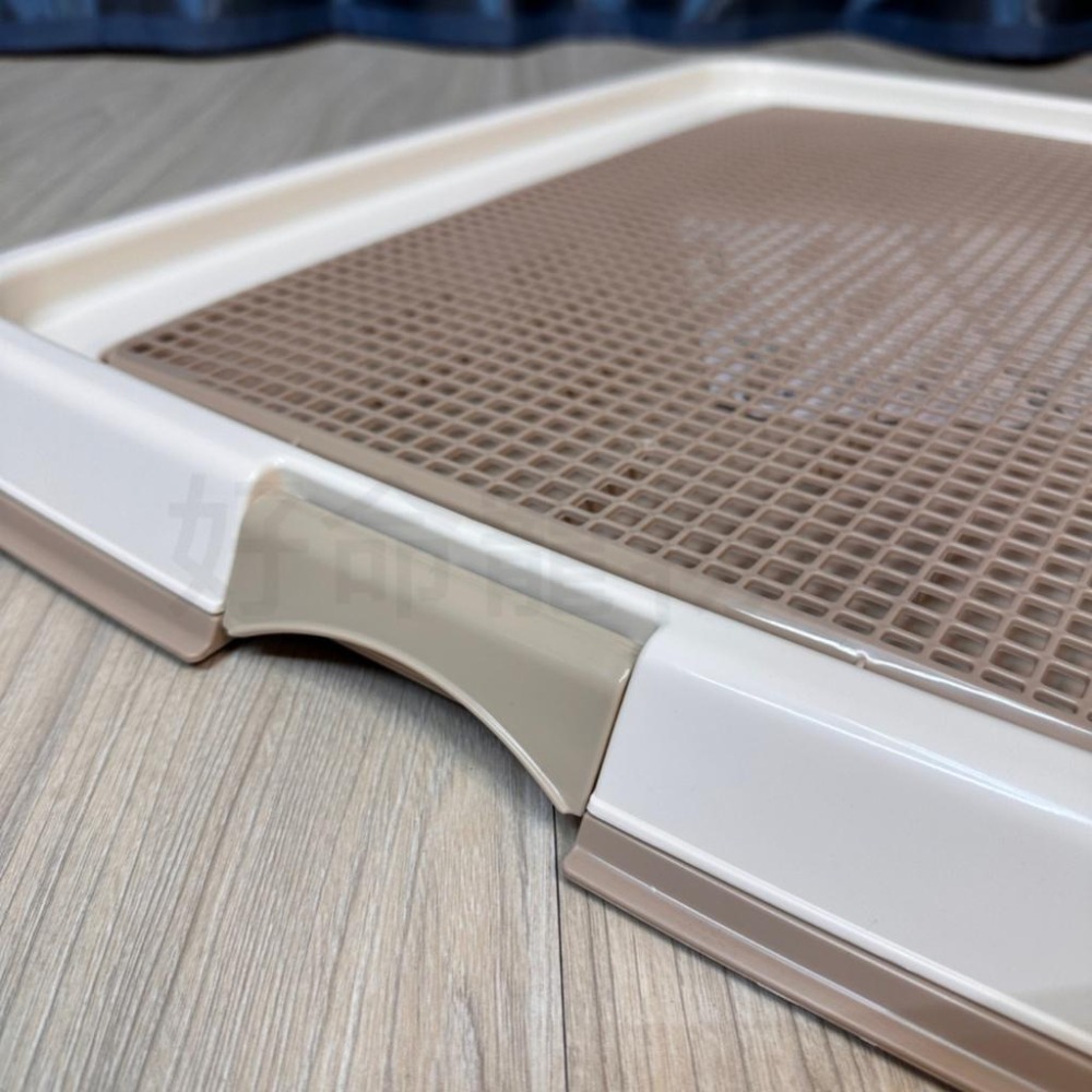 日本IRIS 防抓式平面狗便盆 尿盆 便盆 狗便盆 狗尿盆 寵物尿盆 狗狗便盆 寵物廁所 兔子尿盆 兔子便盆 寵物尿盆-細節圖6