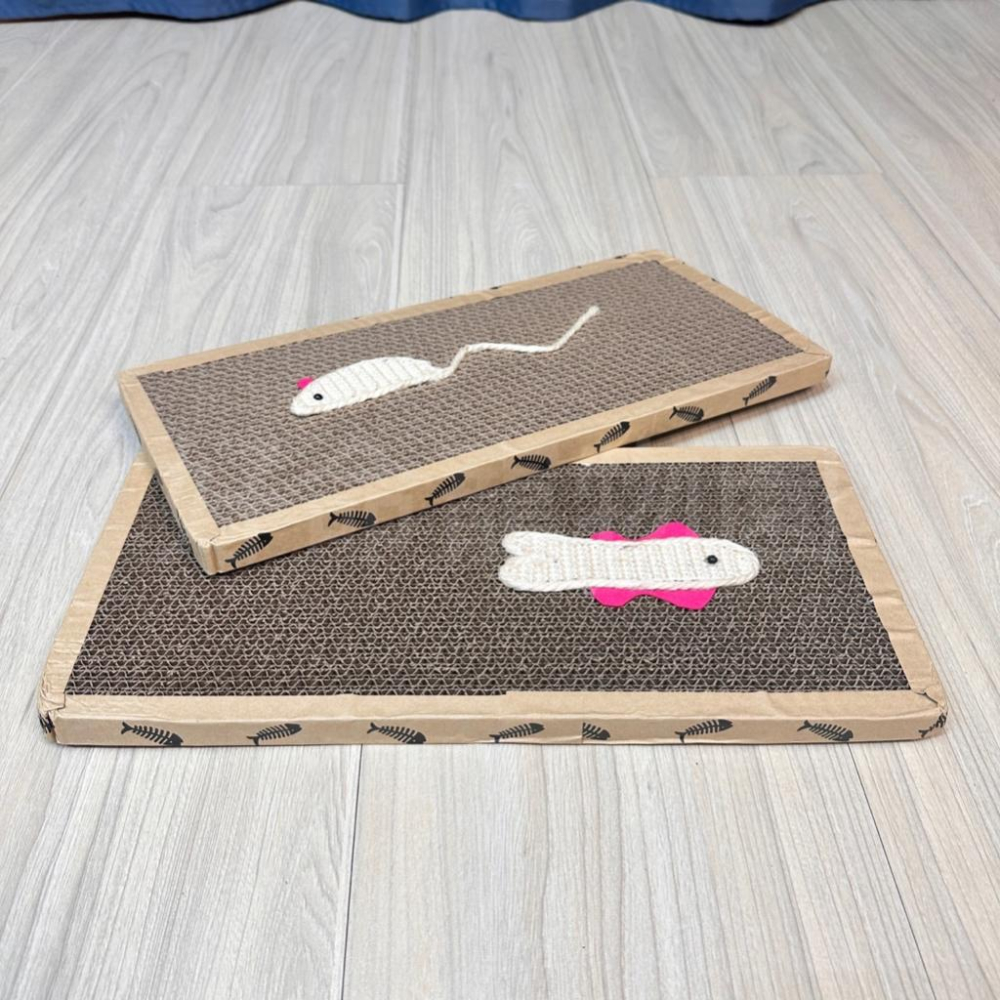 貓抓板『包邊』劍麻小魚 抓板 耐抓貓抓板 劍麻抓板 優選貓抓板 貓咪玩具 貓咪抓板 貓磨爪 貓抓柱 好命寵物園-細節圖8