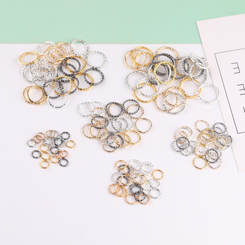 【我家有隻貓】🚀隔日配達🚀 壓花開口圈 C圈 開口圈 開口圈 吊飾 飾品材料 鑰匙圈配件 吊飾配件 合金配件 DIY吊飾-細節圖3