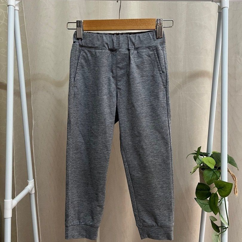 UNIQLO童裝 特級彈性ACTIVE束口褲 灰色 110cm-細節圖9