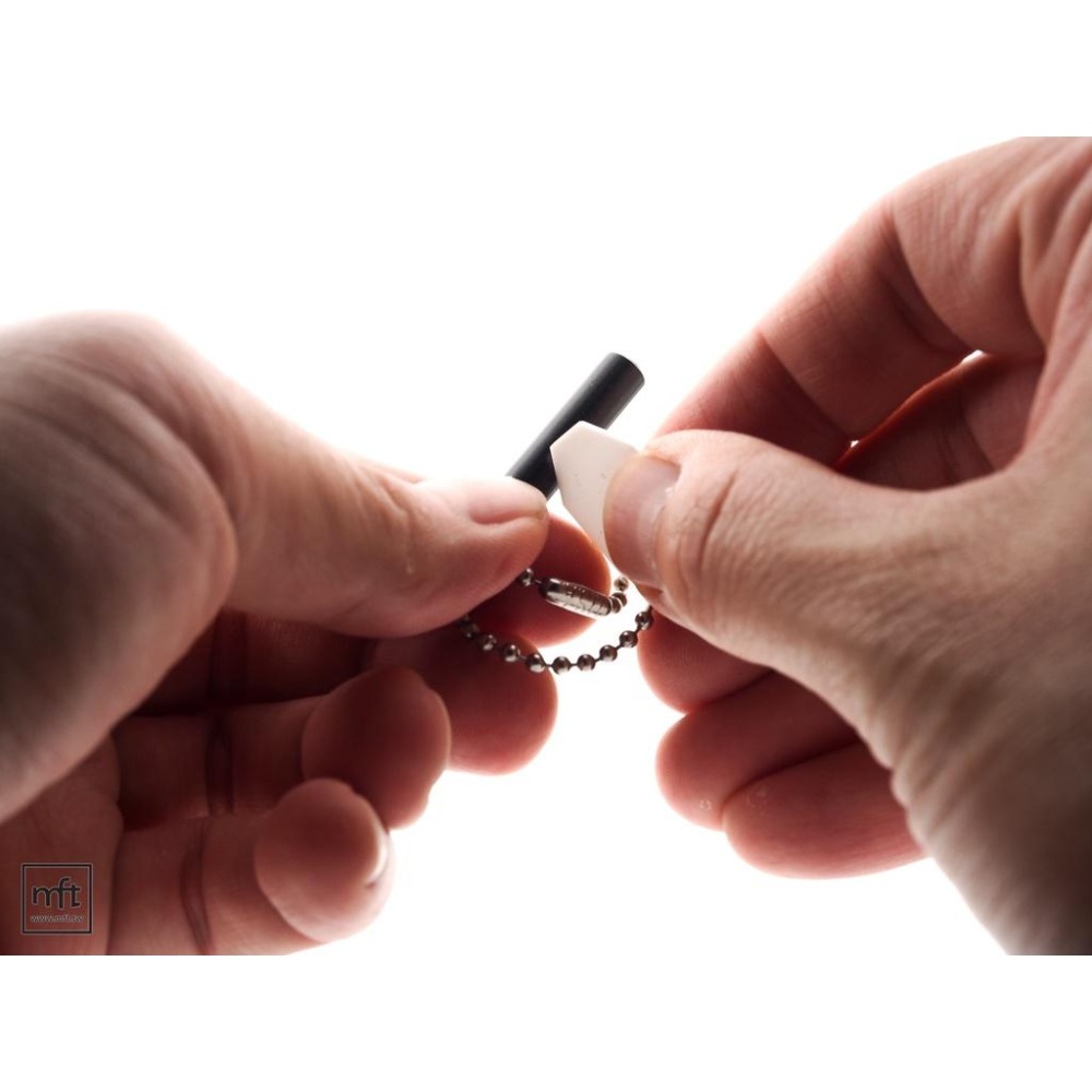 MFT 美國 Wazoo Fire Starter Keychain 打火棒與陶瓷刮片組-細節圖4