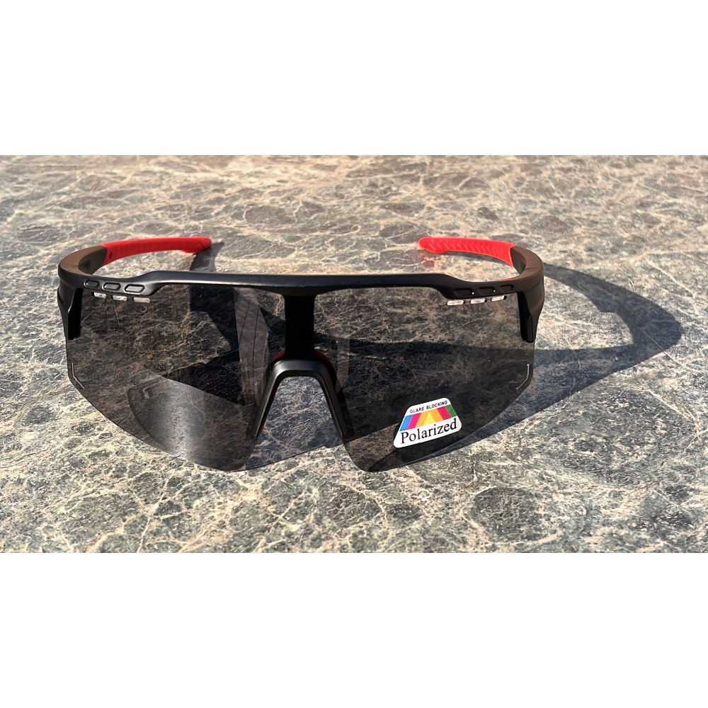 ￼『陽光兔兔🐰』台灣現貨🇹🇼 抗UV變色偏光鏡片 自行車護目鏡 防風眼鏡 運動眼鏡 路跑防風鏡 運動遮陽風鏡 UV-細節圖3