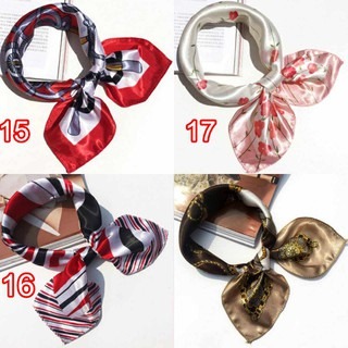 小方巾/小絲巾/披肩兩用印花 百搭秋冬圍巾空姐/小領巾裝飾時尚小圍巾 台灣現貨/加購平口袋/加購塑料加合金小胸針 方巾-細節圖2