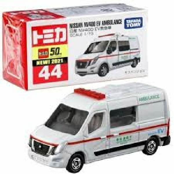 44 NISSAN 救護車