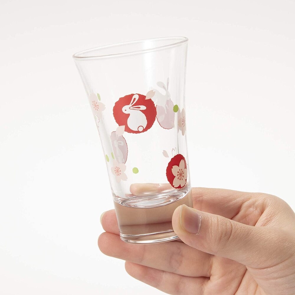 日本製 櫻花兔子清酒杯 100ml | 日式玻璃杯 小酌杯 shot杯 清酒杯 透明杯 好運杯-細節圖2