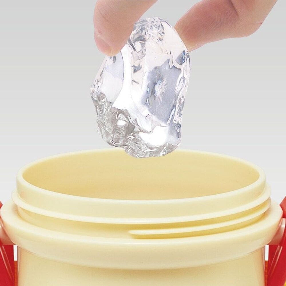 日本製 宮崎駿小梅 直飲水壺 卡通水壺 水瓶 兒童水壺 背帶水壺 耐熱水瓶 便攜 安全按鈕設計-細節圖4