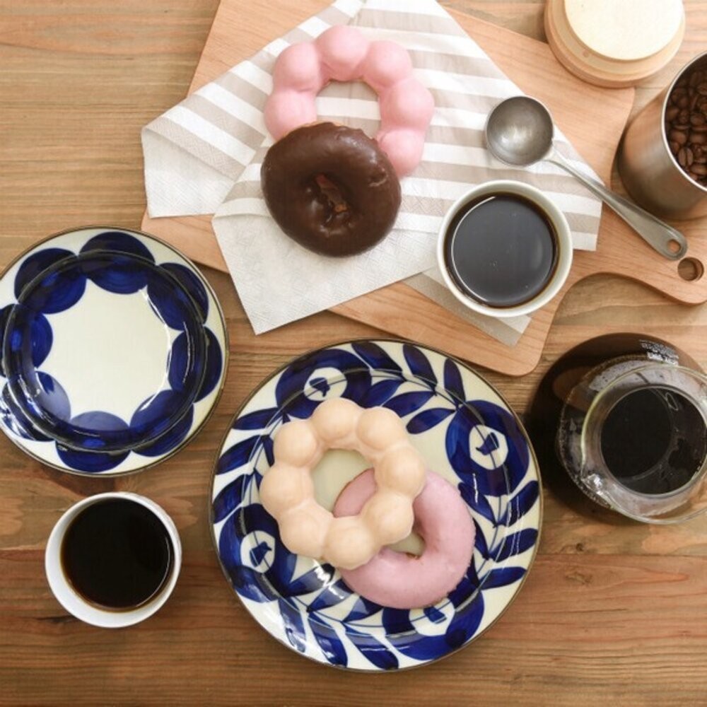 波佐見燒 日本製 Natural69  焦吳須圓盤 手繪陶瓷盤 餐盤 吳須釉 花紋 圓點盤 日本進口-細節圖3