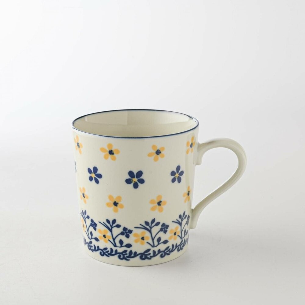 黃色馬克杯