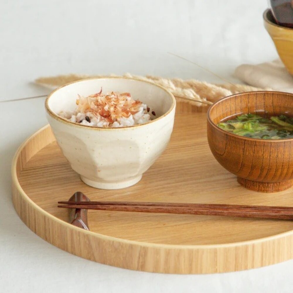 日本製 削角陶瓷飯碗 杏白色 飯碗 陶瓷碗 餐碗 湯碗 斗笠碗 日本碗 碗盤 日式碗 優格碗 可微波碗 日本進口-細節圖3