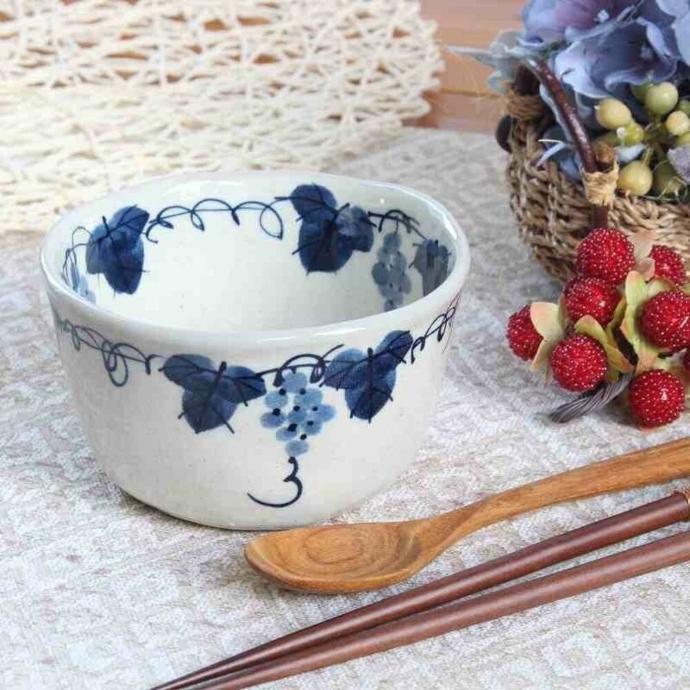 日本瀨戶燒 粉引葡萄茶杯 陶瓷麵碗 湯碗 片口杯 茶杯 茶碗 豬口杯 藍白葡萄紋 日式餐具 食器 日本進口-規格圖9