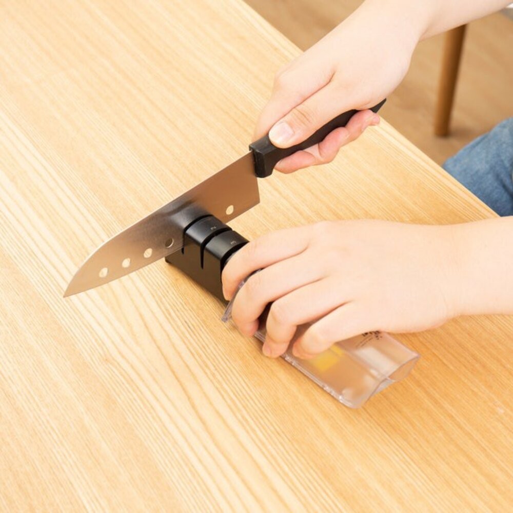 日本製 關孫六 陶瓷磨刀器 貝印 磨刀器 | 三德刀 廚師刀 磨刀石 3段式 手持磨刀 磨刀器具-細節圖5