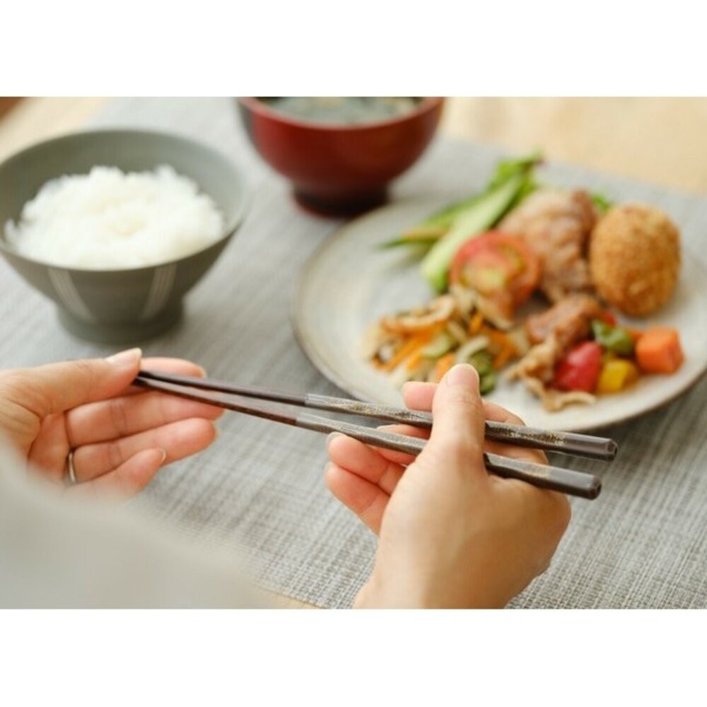 日本製 kasane 民藝箸 天然木筷 23cm | 輕量筷子 環保筷 日本筷子 木筷子 公筷 尖頭筷 日本進口-細節圖7