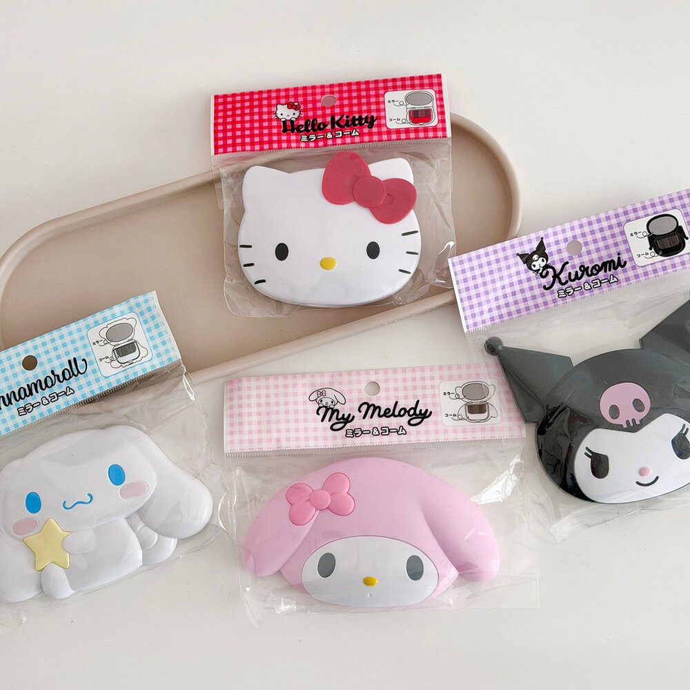 日本正版授權 三麗鷗隨身鏡梳組｜Sanrio 補妝鏡 化妝鏡 隨身梳 布丁狗 Kitty 日本美妝小物 日本進口-細節圖11