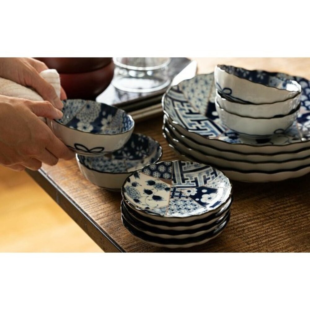 日本製美濃燒 藍友禪藍染花型小碗 甜點碗｜拉碗 小菜碗 甜品碗 日式甜點碗 陶瓷碗 湯碗 日本進口-細節圖7