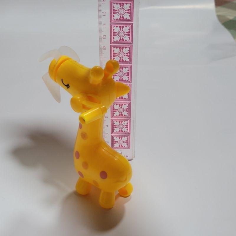 二手 玩具 手轉 風扇 黃色 長頸鹿 約12公分左右-細節圖3