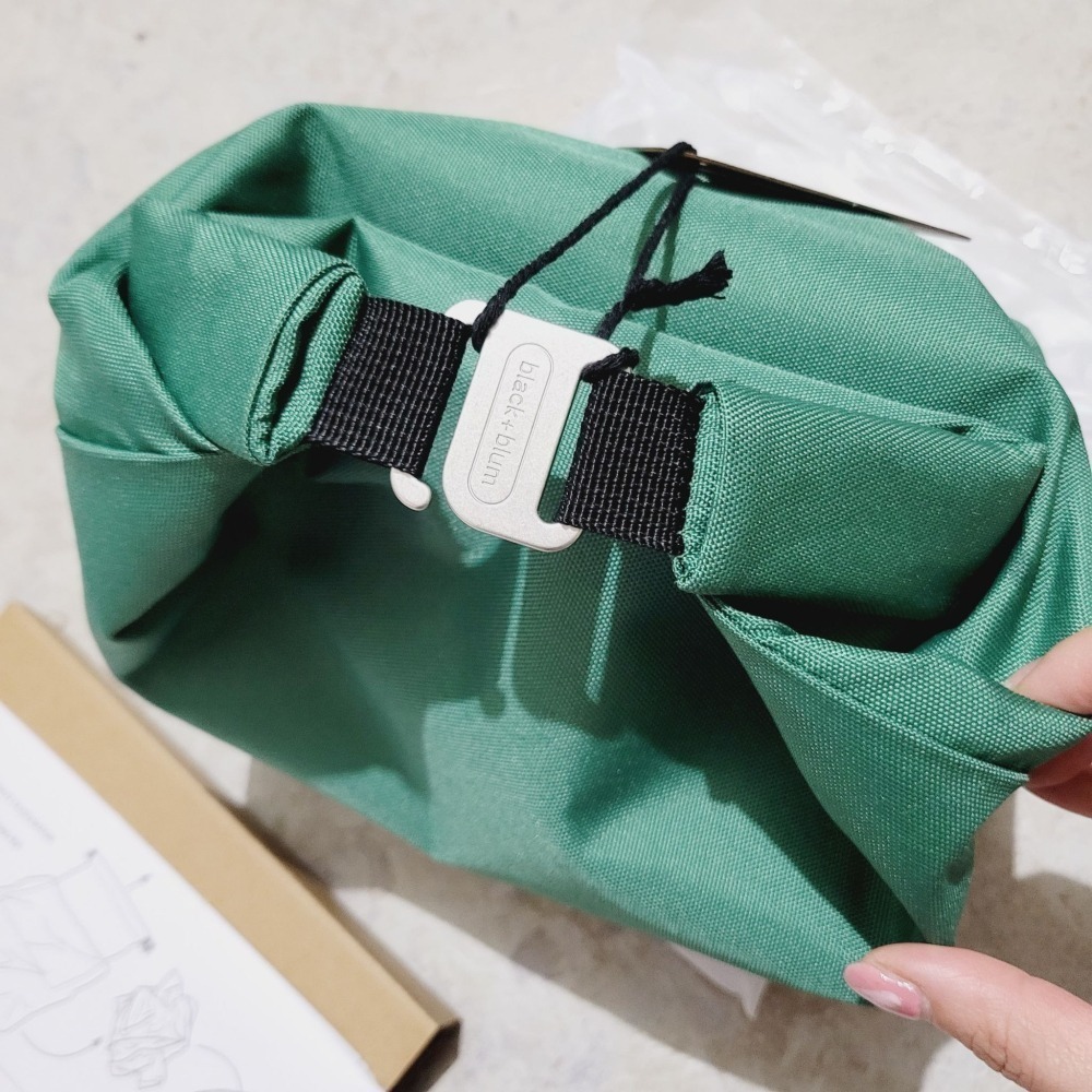 全新 Black+Blum 保溫午餐袋 6.7 公升 防漏袋 捲頂結構 家樂福 回收 PET 和 BPA 製成 便當袋-細節圖7