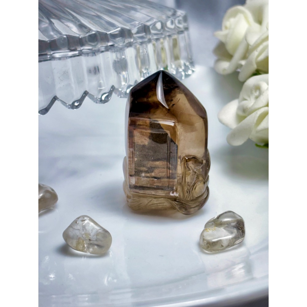現貨✿天然雙色茶晶雲母小晶柱九尾狐擺件-細節圖3