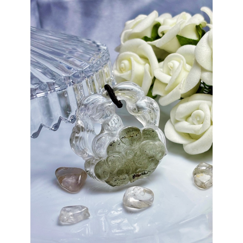 現貨✿天然巴西綠幽靈俏色鏤空九尾狐吊墜-細節圖2