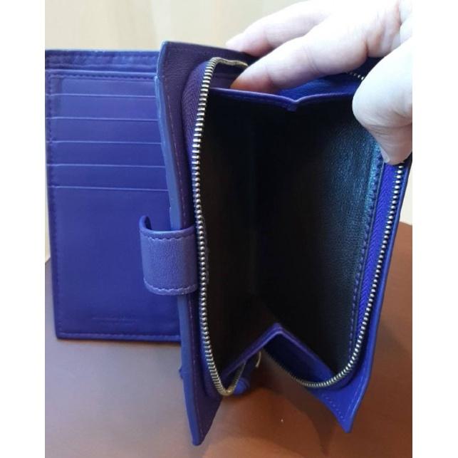 二手八成新紫色BOTTEGA VENETA拉鏈扣式中型皮夾-細節圖9